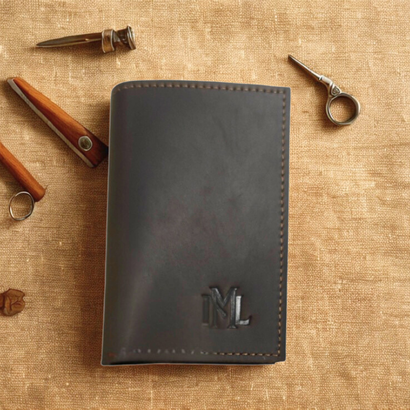 Havana Wallet – Timeless wallet made of Crazy Horse leather with plenty of storage space