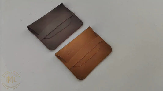 QuickCard – Minimalistischer Kartenhalter aus Crazy Horse Leder